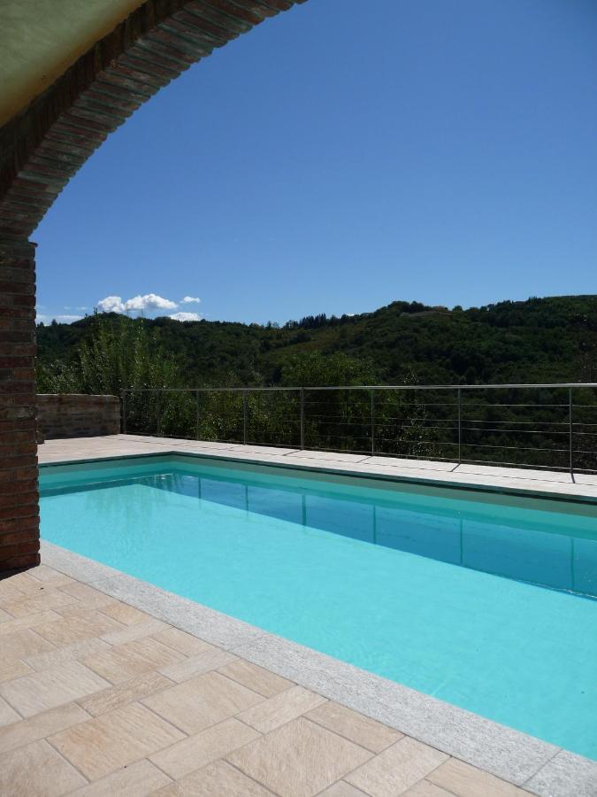 La Corte Di Langa Guest House Albaretto della Torre Luaran gambar